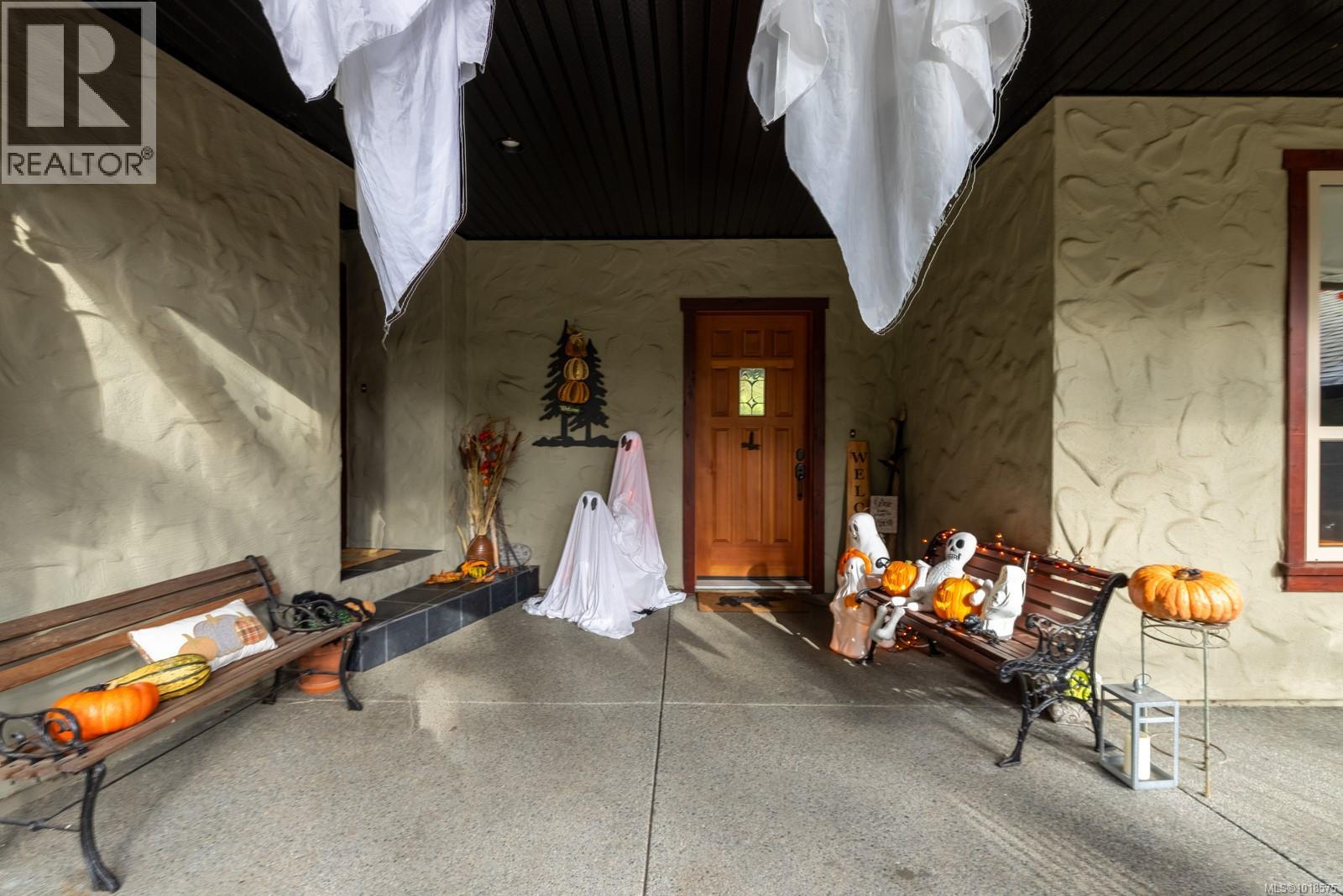 571 MEREDITH RD - 63