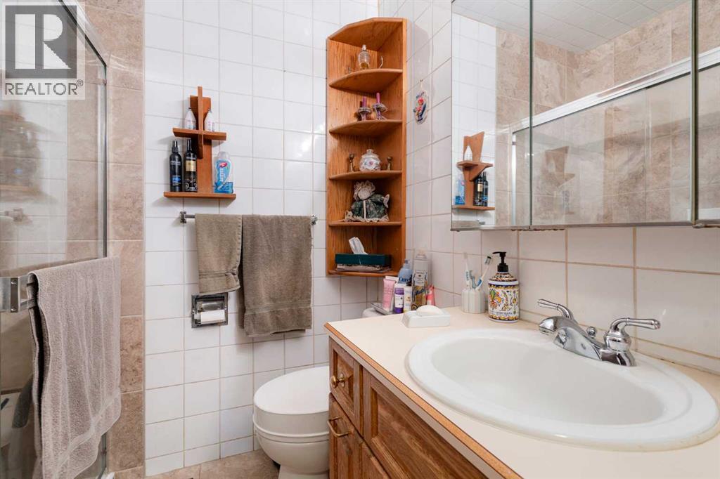 Single Family House Bungalow for Sale in   Avenue SE Inglewood Calgary 