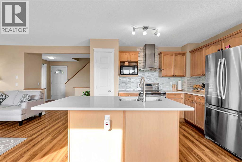 Single Family House for Sale in  Evermeadow Road SW Evergreen Calgary 