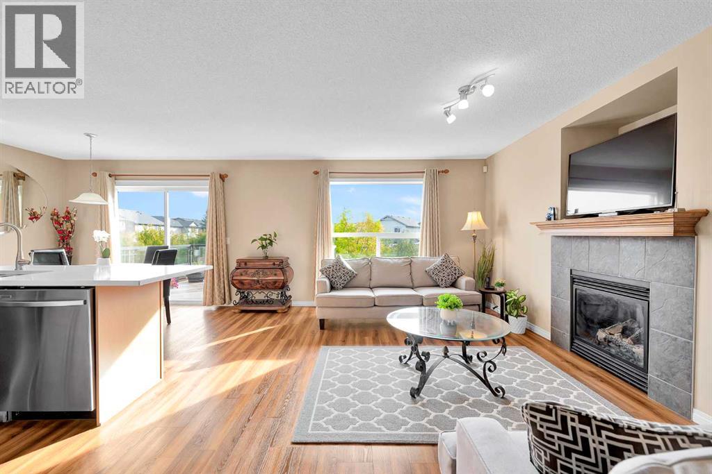 Single Family House for Sale in  Evermeadow Road SW Evergreen Calgary 