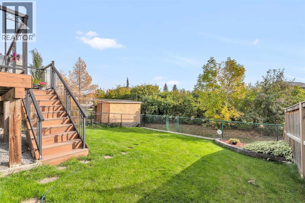 Single Family House for Sale in  Evermeadow Road SW Evergreen Calgary 