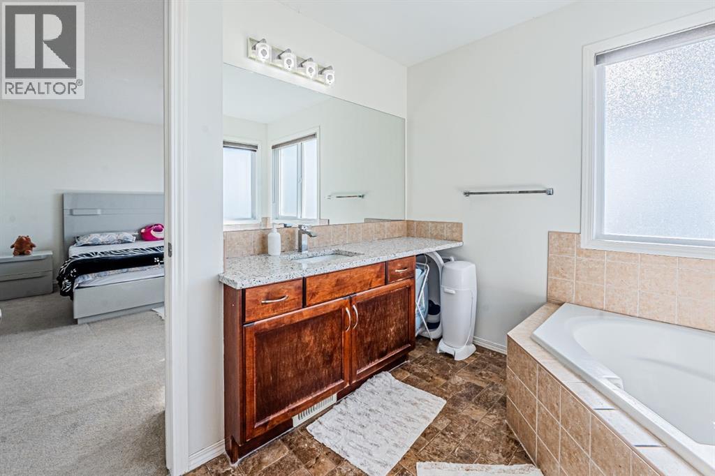 Single Family House for Sale in  Saddlecrest Park NE Saddle Ridge Calgary 