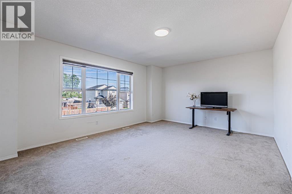 Single Family House for Sale in  Saddlecrest Park NE Saddle Ridge Calgary 