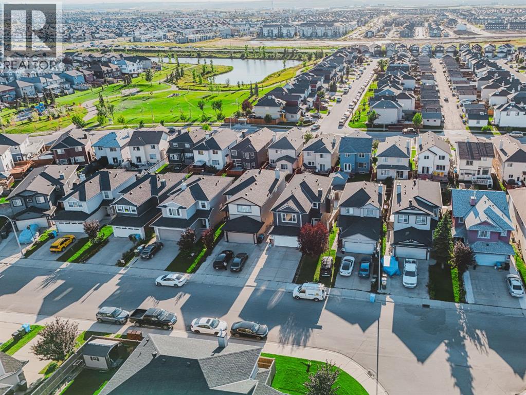 Single Family House for Sale in  Saddlecrest Park NE Saddle Ridge Calgary 