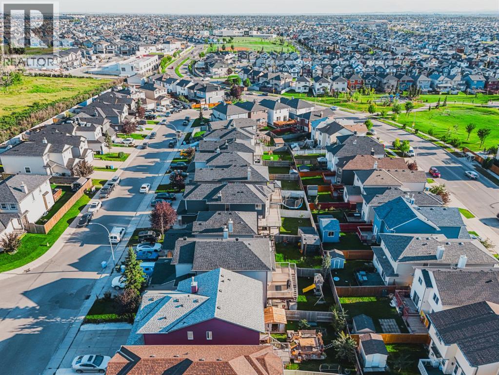 Single Family House for Sale in  Saddlecrest Park NE Saddle Ridge Calgary 