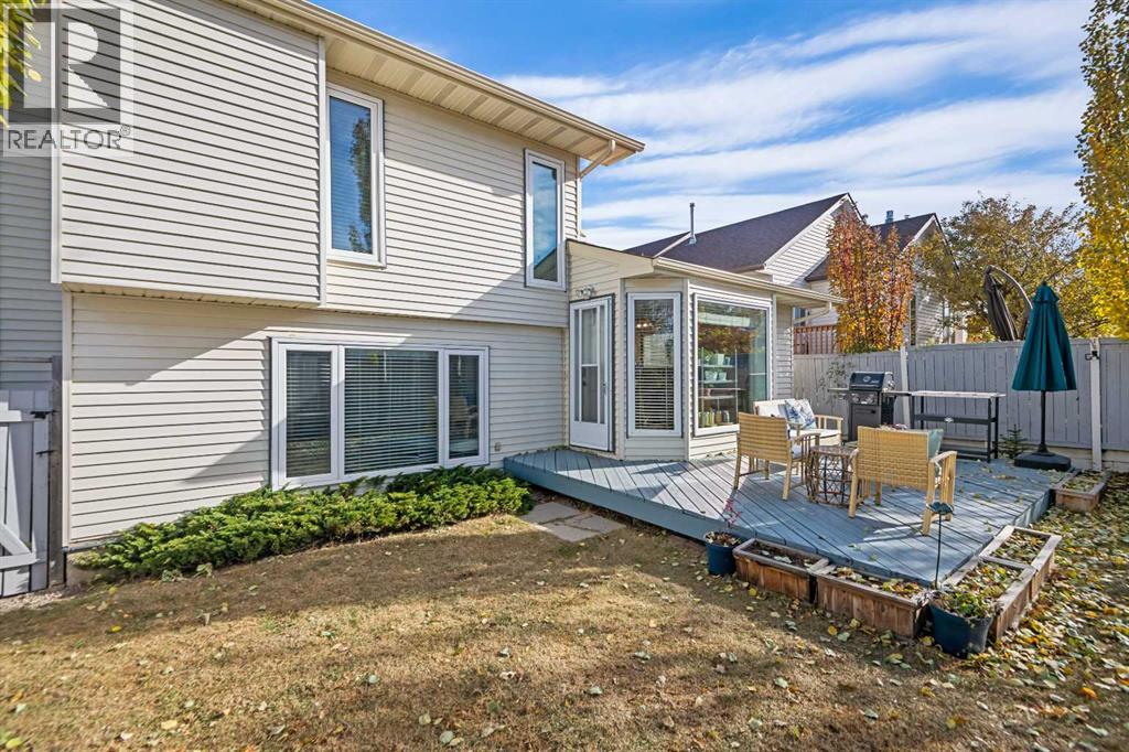 Single Family House 4 Level for Sale in  Macewan Meadow Way NW MacEwan Glen Calgary 