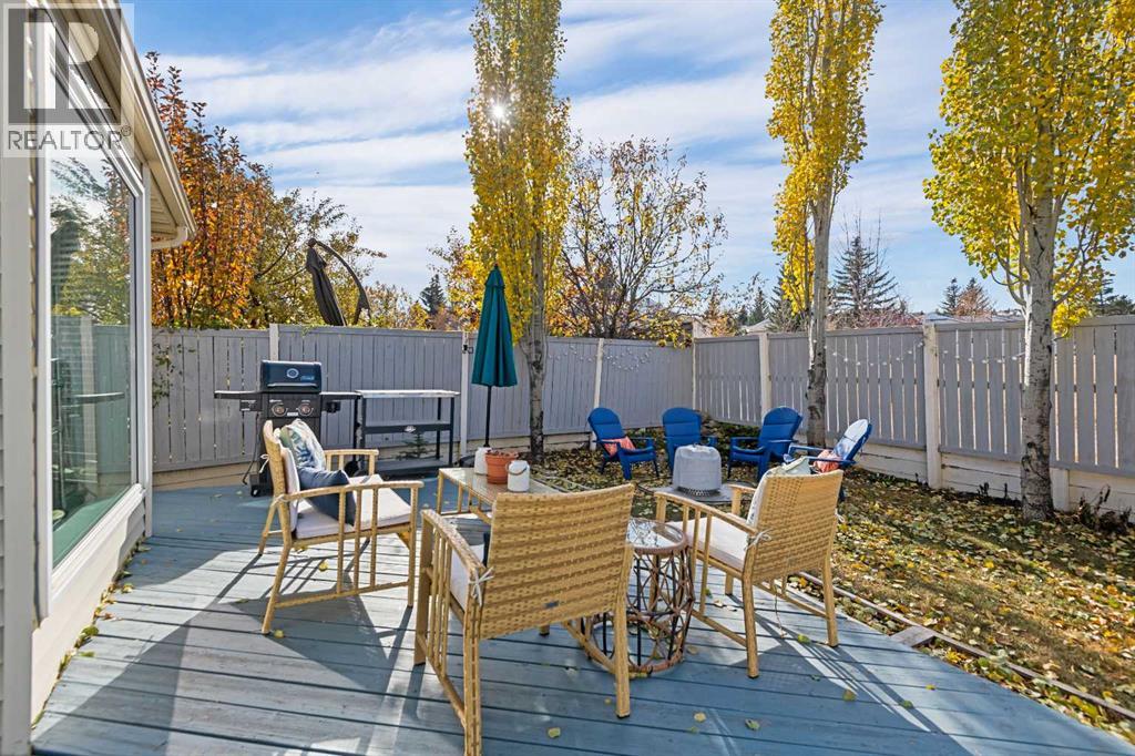 Single Family House 4 Level for Sale in  Macewan Meadow Way NW MacEwan Glen Calgary 