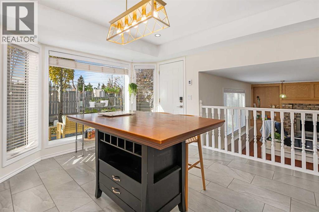 Single Family House 4 Level for Sale in  Macewan Meadow Way NW MacEwan Glen Calgary 