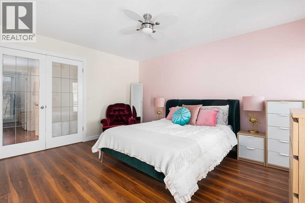 Single Family House 4 Level for Sale in  Macewan Meadow Way NW MacEwan Glen Calgary 