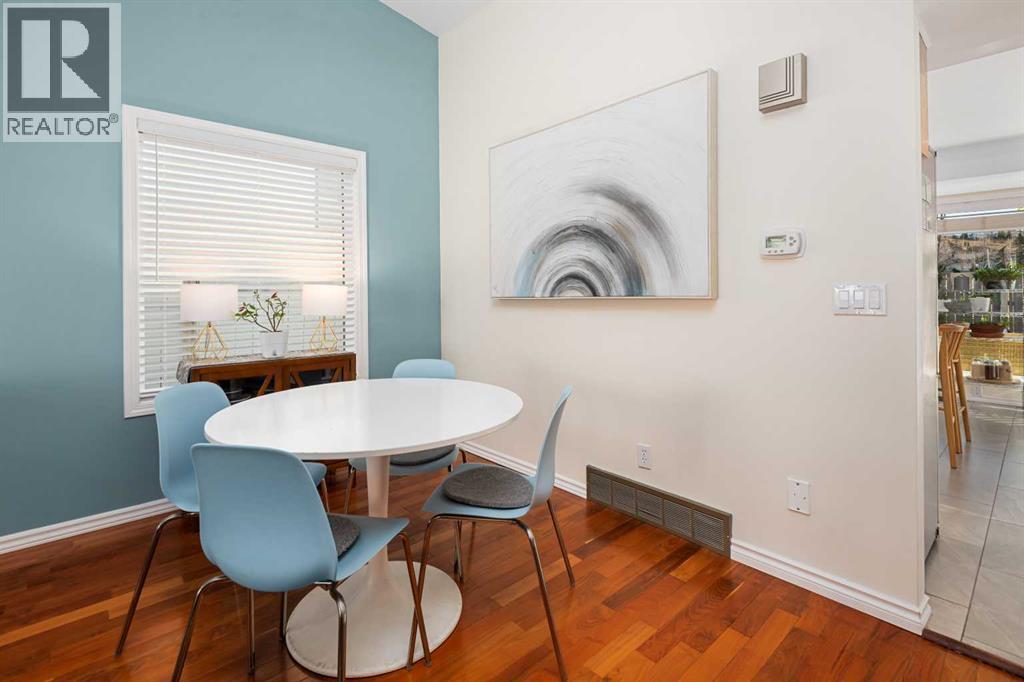 Single Family House 4 Level for Sale in  Macewan Meadow Way NW MacEwan Glen Calgary 