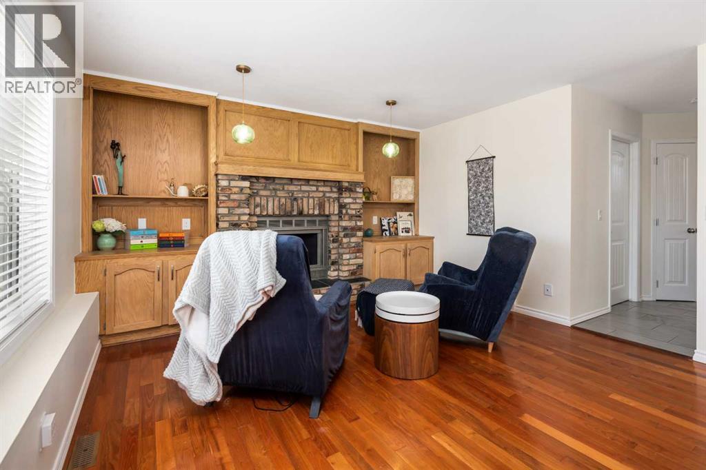 Single Family House 4 Level for Sale in  Macewan Meadow Way NW MacEwan Glen Calgary 