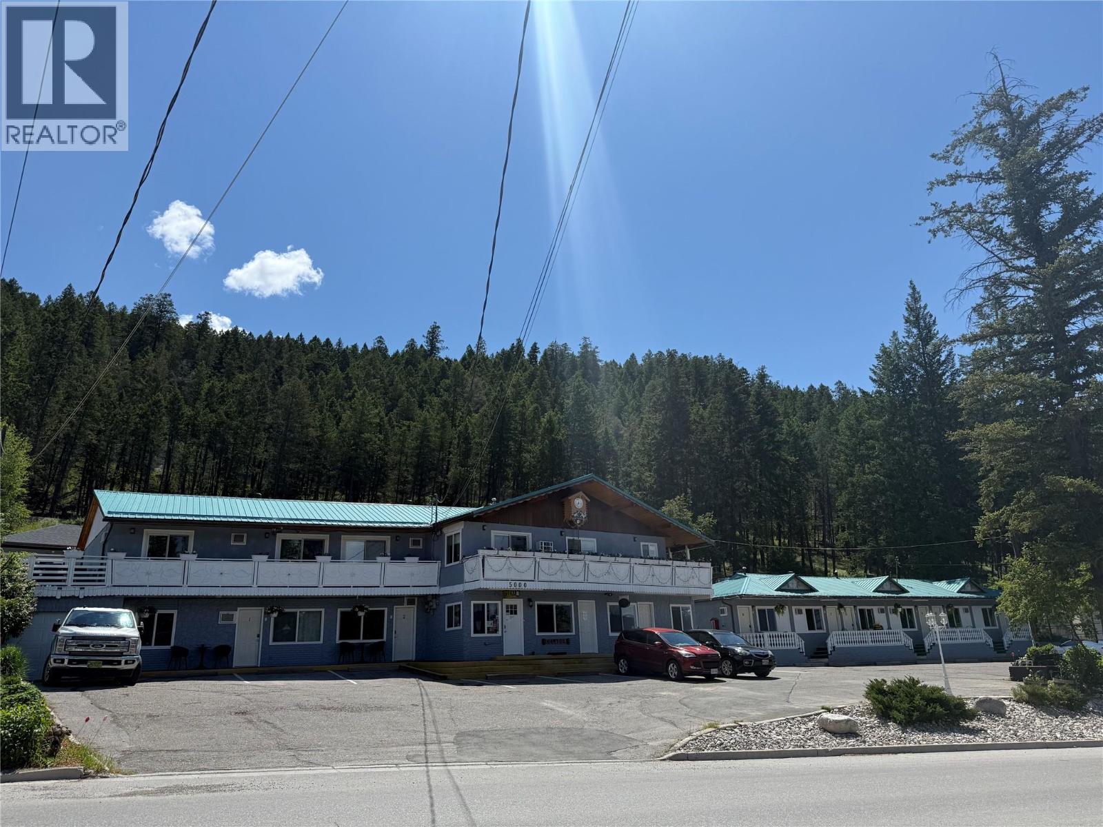 Hospitality for Sale in Radium Hot Springs – 5000 Highway 93 Highway, Radium Hot Springs - Image 3