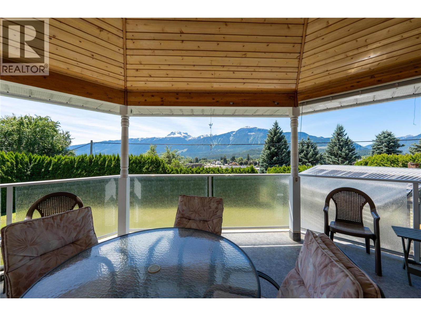 139 Track Street Street E, Revelstoke