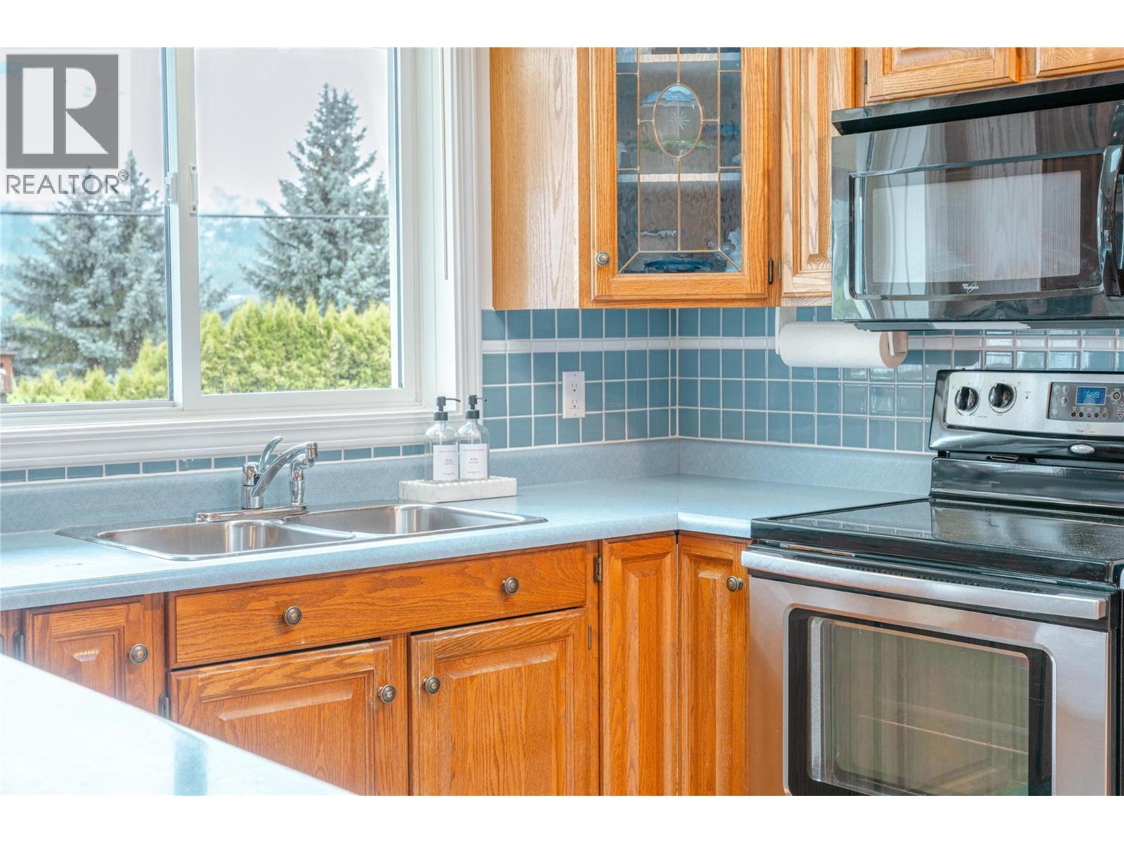 139 Track Street Street E, Revelstoke