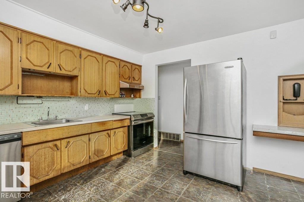 Single Family House Bungalow for Sale in   AV NW Edmonton 