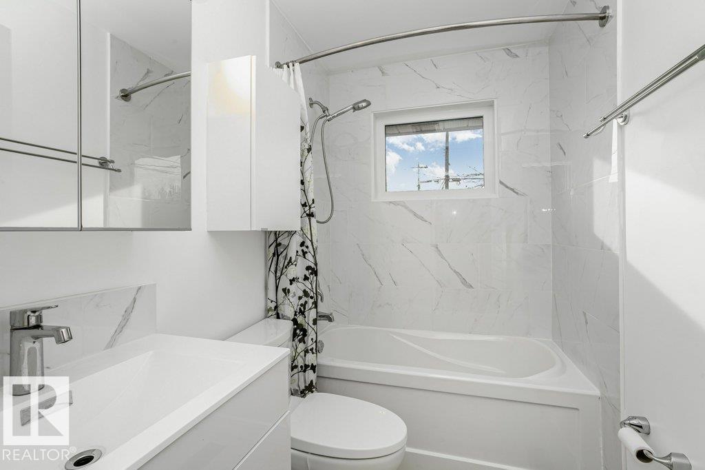 Single Family House Bungalow for Sale in   AV NW Edmonton 