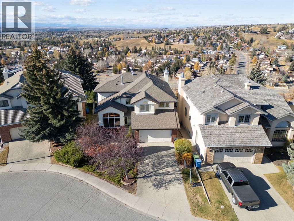 Single Family House for Sale in  Edenstone View NW Edgemont Calgary 