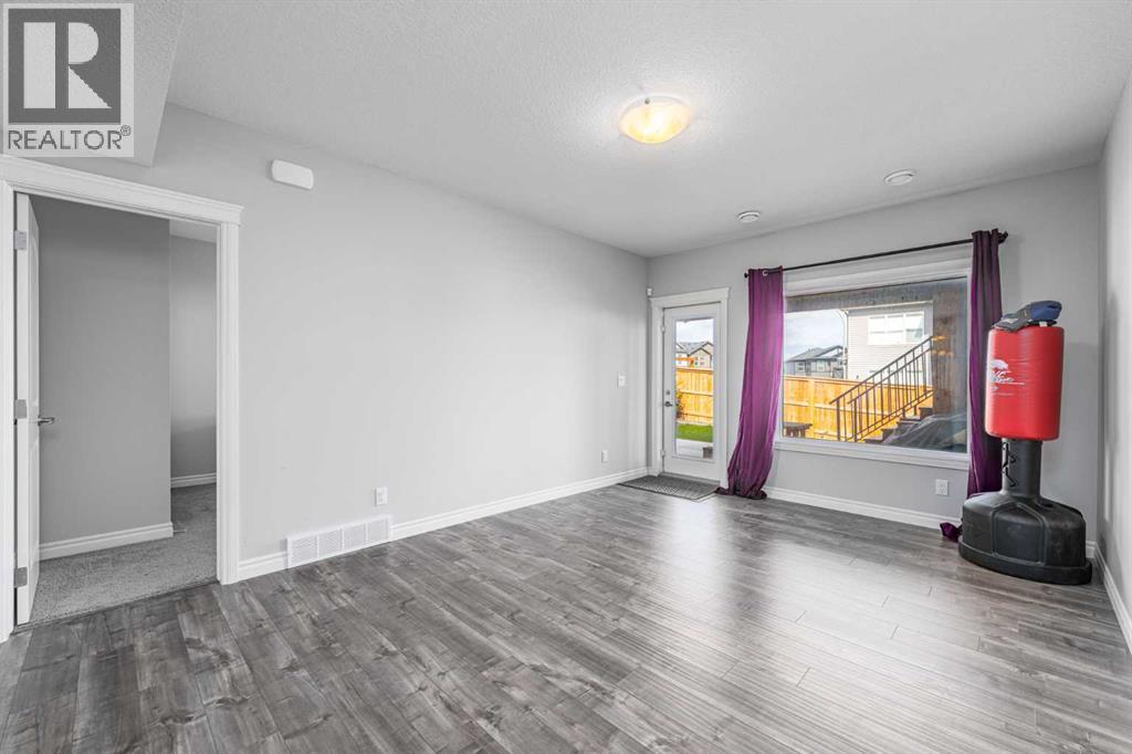Single Family House for Sale in  Nolanhurst Common NW Nolan Hill Calgary 