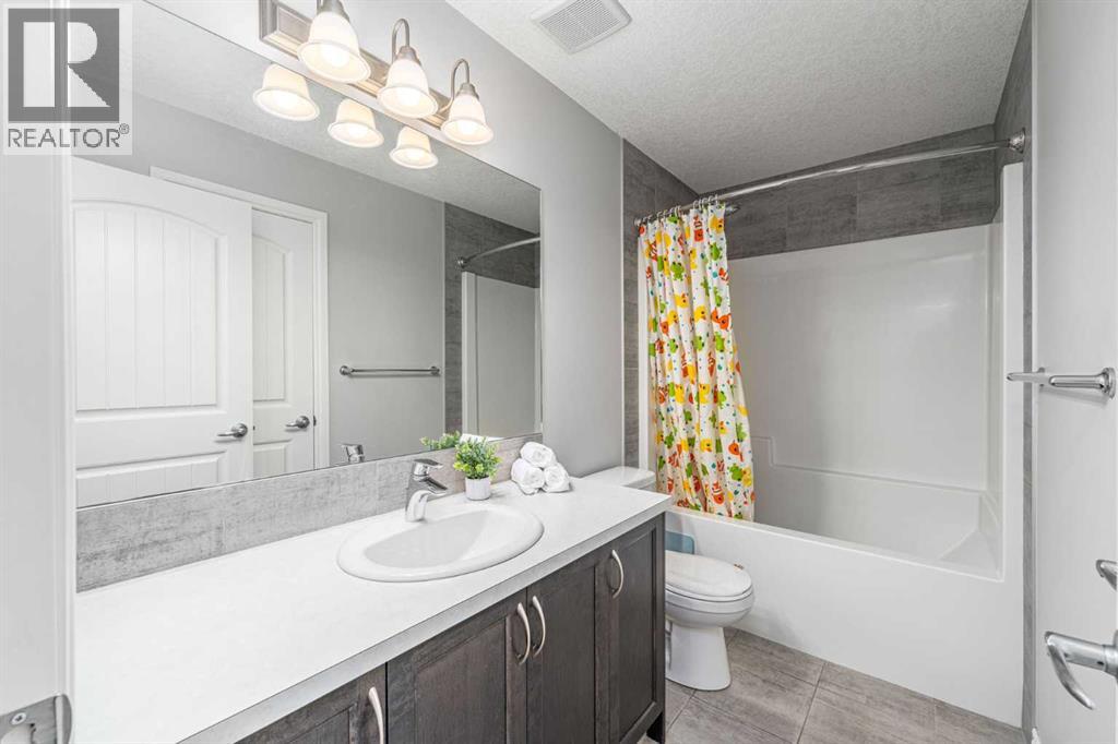 Single Family House for Sale in  Nolanhurst Common NW Nolan Hill Calgary 