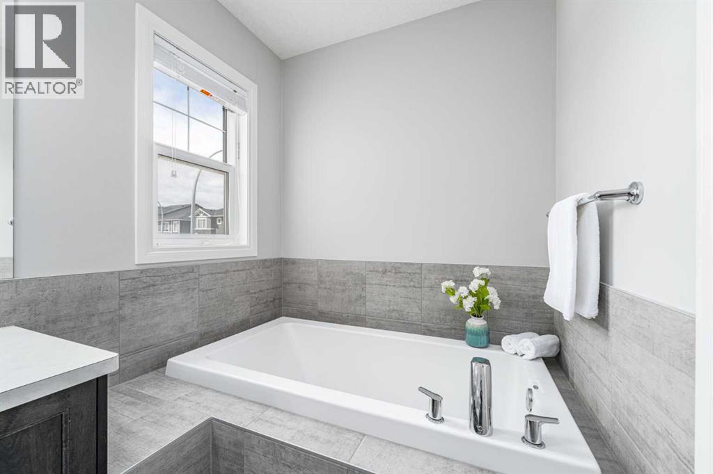 Single Family House for Sale in  Nolanhurst Common NW Nolan Hill Calgary 