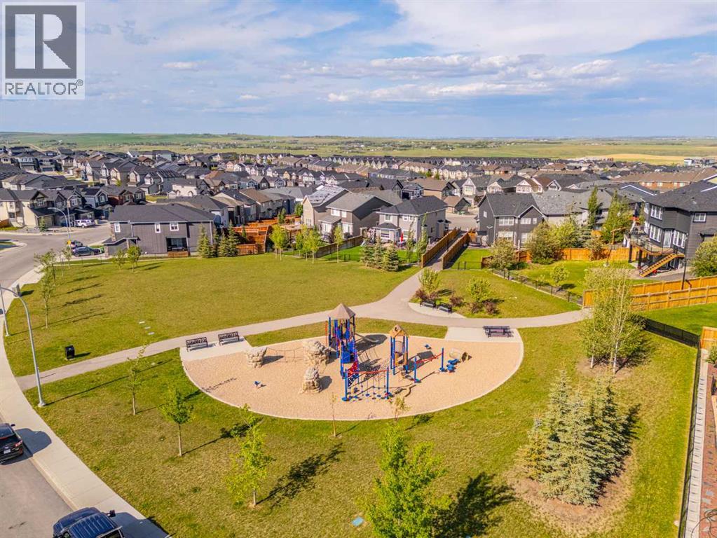 Single Family House for Sale in  Nolanhurst Common NW Nolan Hill Calgary 