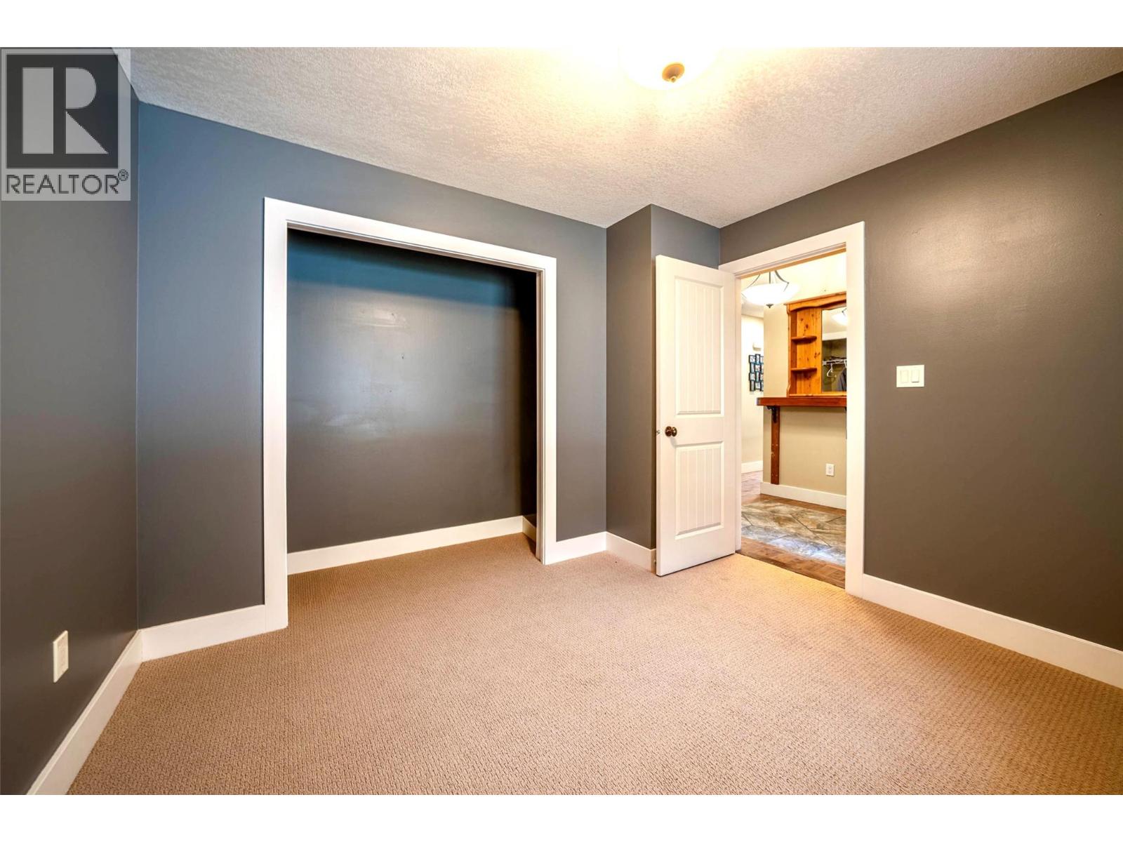 1701 MOUNTAIN VIEW AVENUE - 27