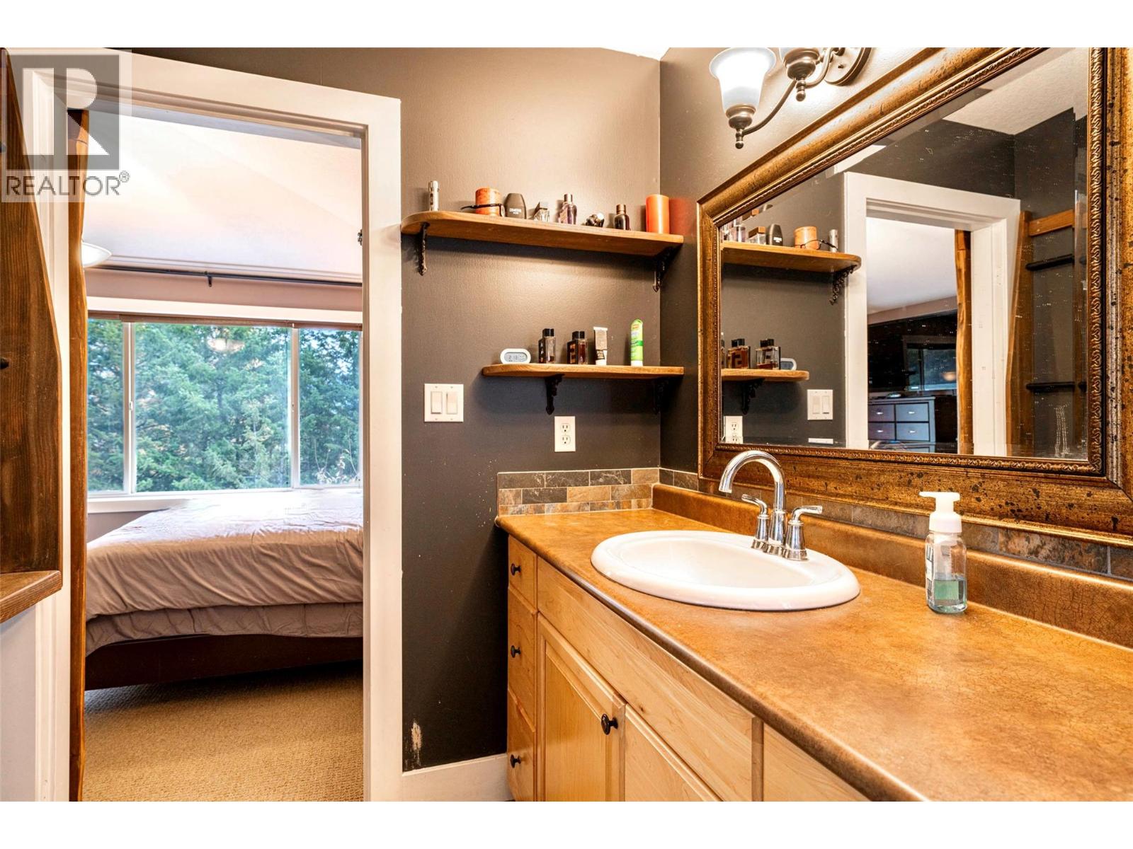 1701 MOUNTAIN VIEW AVENUE - 21