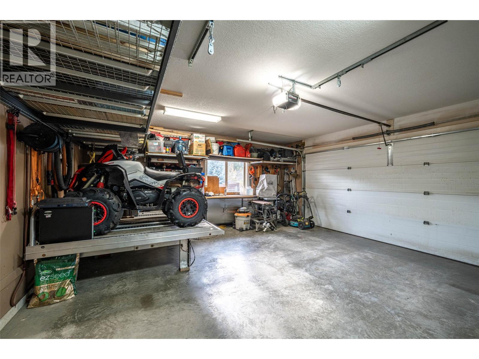 1701 MOUNTAIN VIEW AVENUE - 76