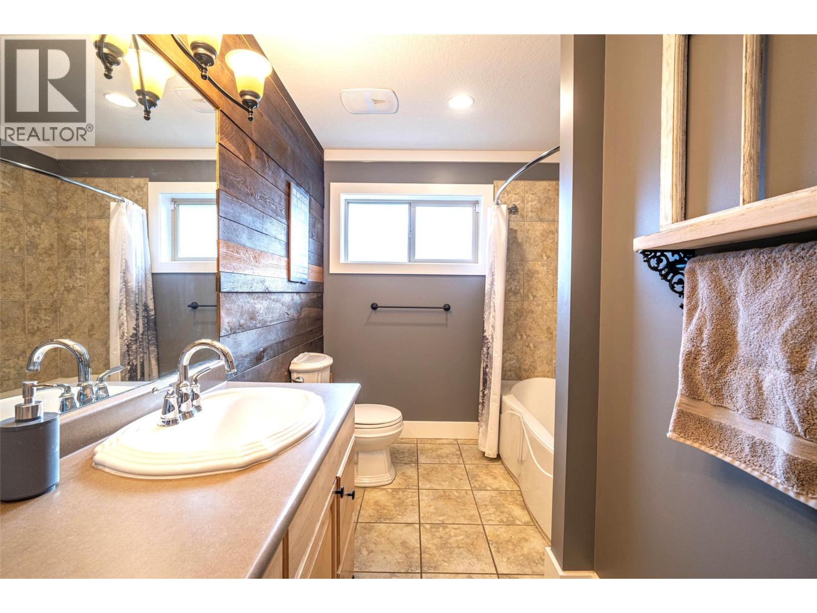 1701 MOUNTAIN VIEW AVENUE - 29