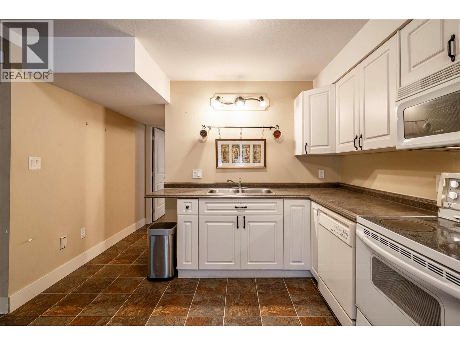 1701 MOUNTAIN VIEW AVENUE - 51