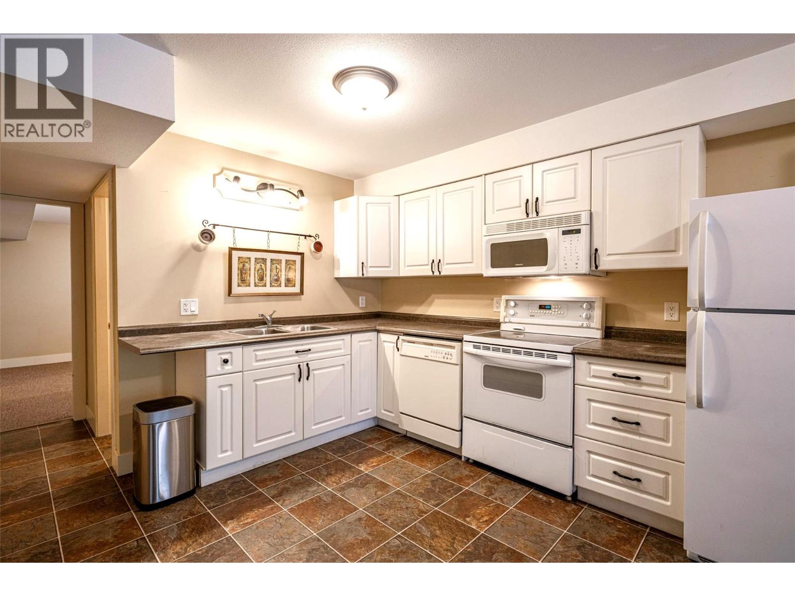 1701 MOUNTAIN VIEW AVENUE - 52