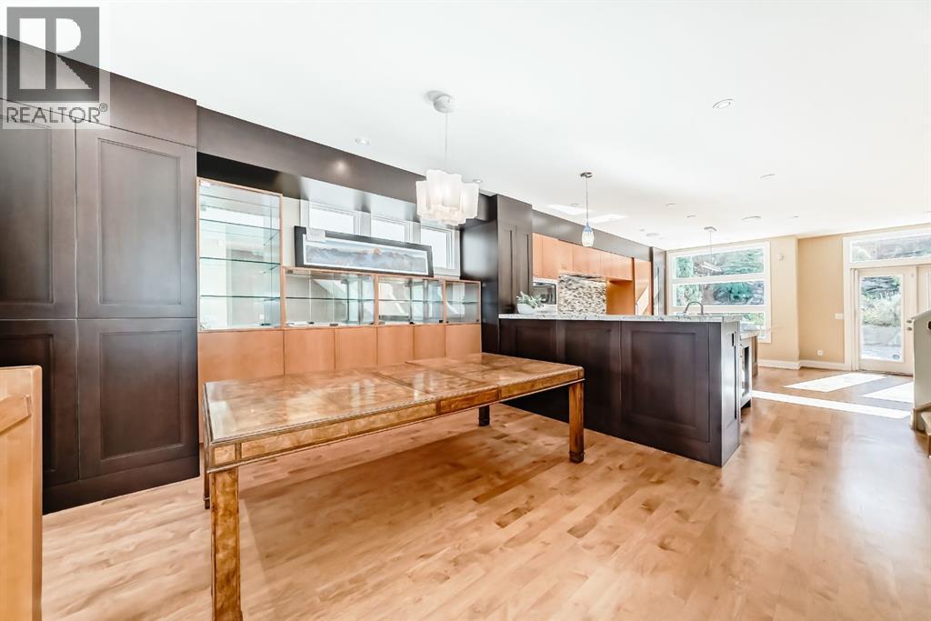 Single Family House for Sale in   Avenue SW South Calgary Calgary 