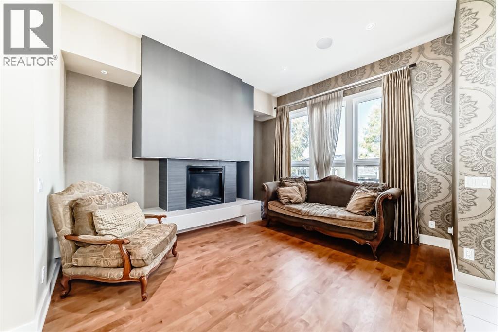 Single Family House for Sale in   Avenue SW South Calgary Calgary 