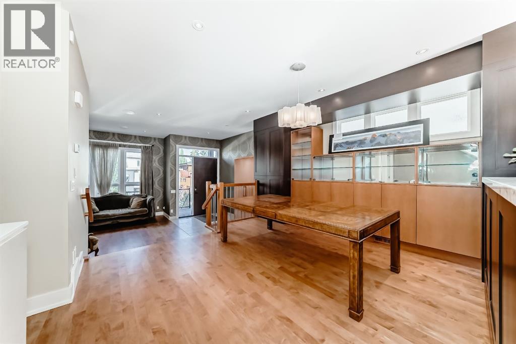 Single Family House for Sale in   Avenue SW South Calgary Calgary 