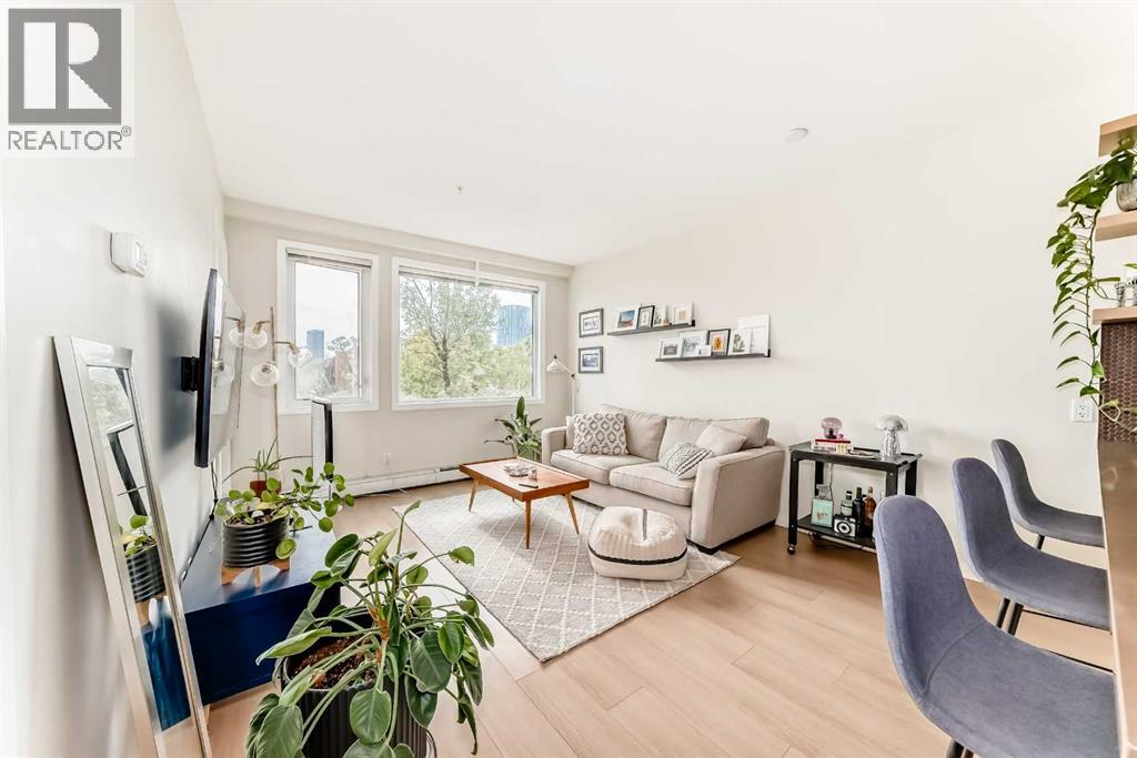 Single Family House for Sale in    Street NE Renfrew Calgary 