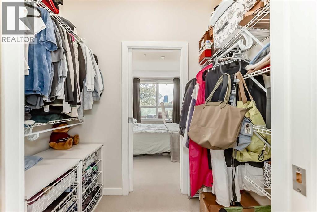 Single Family House for Sale in    Street NE Renfrew Calgary 