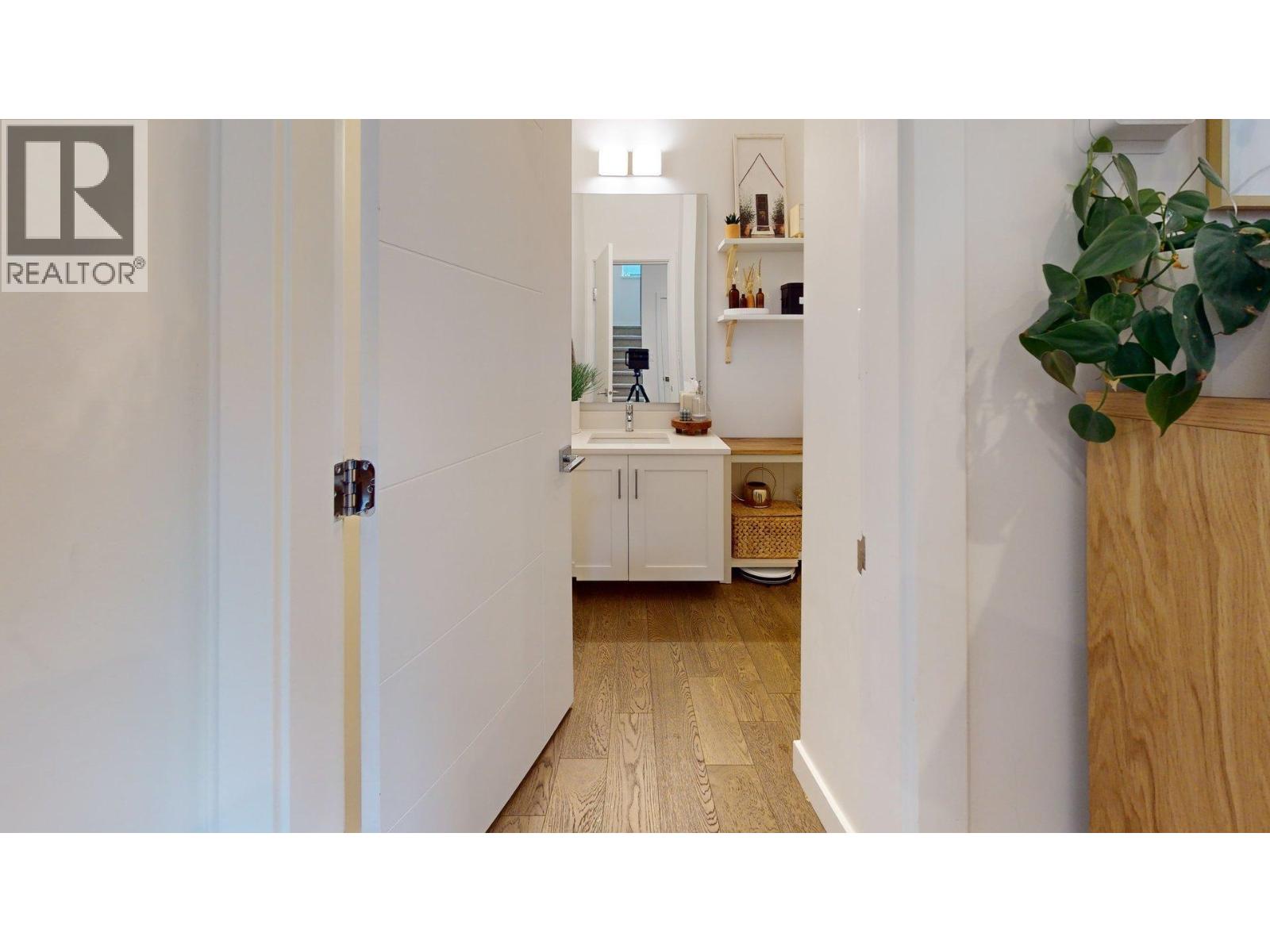 39212 CARDINAL DRIVE, Squamish