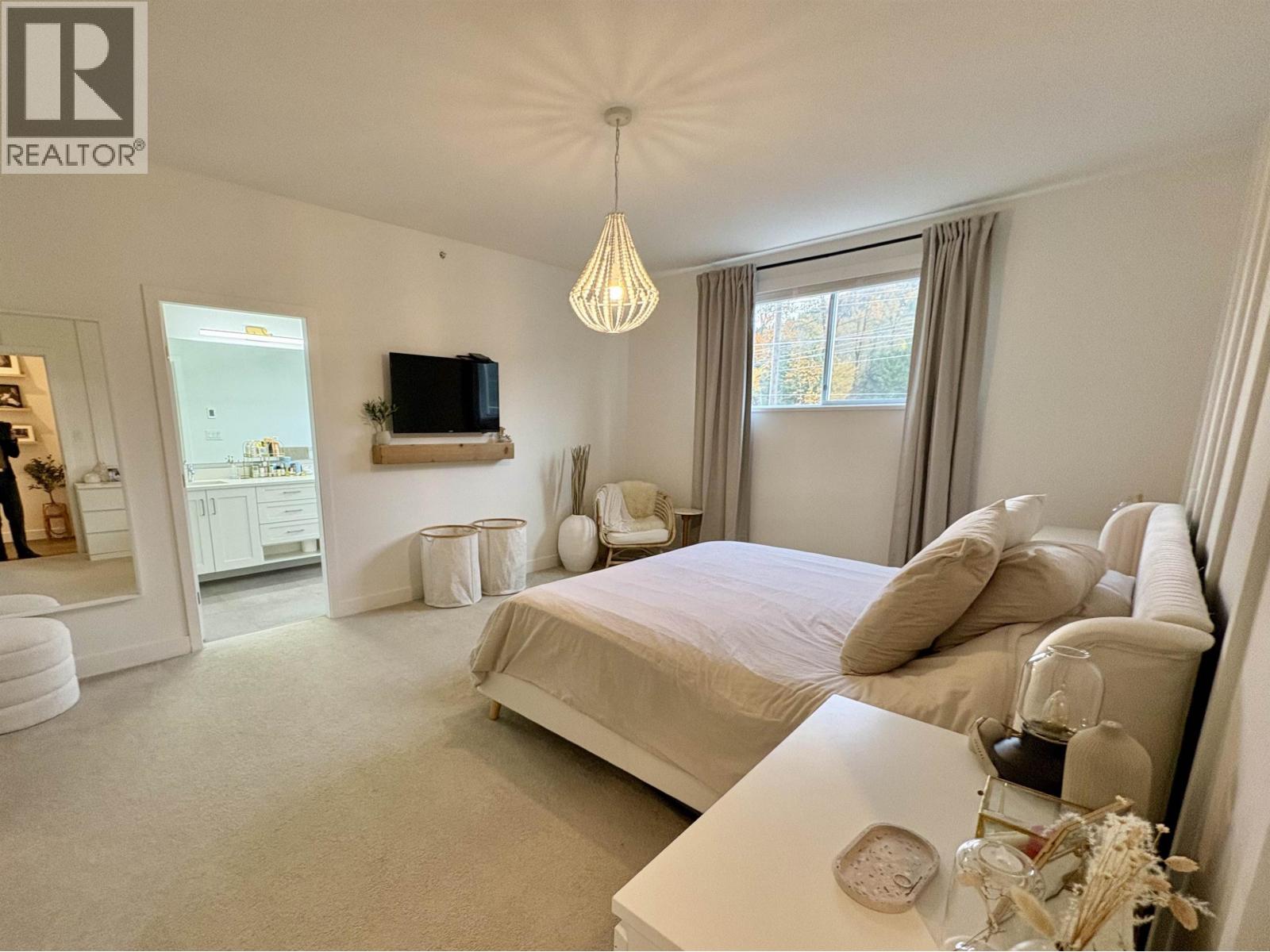 39212 CARDINAL DRIVE, Squamish