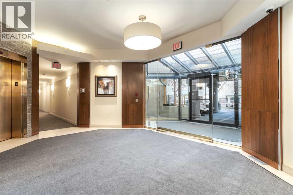 Single Family House for Sale in    Avenue SW Eau Claire Calgary 