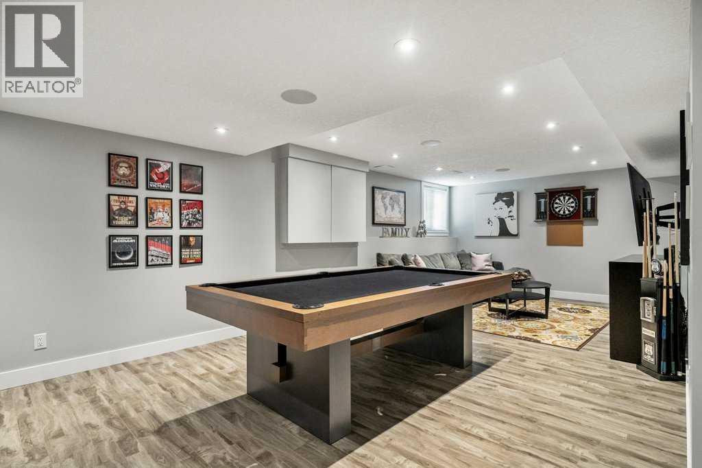 Single Family House for Sale in  Edenwold Drive NW Edgemont Calgary 