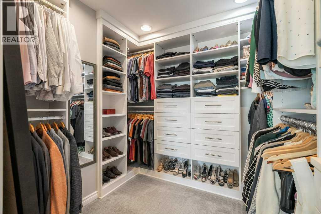 Single Family House for Sale in  Edenwold Drive NW Edgemont Calgary 