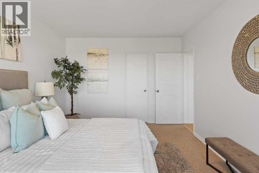 Single Family House for Sale in   Rideau Place SW Rideau Park Calgary 