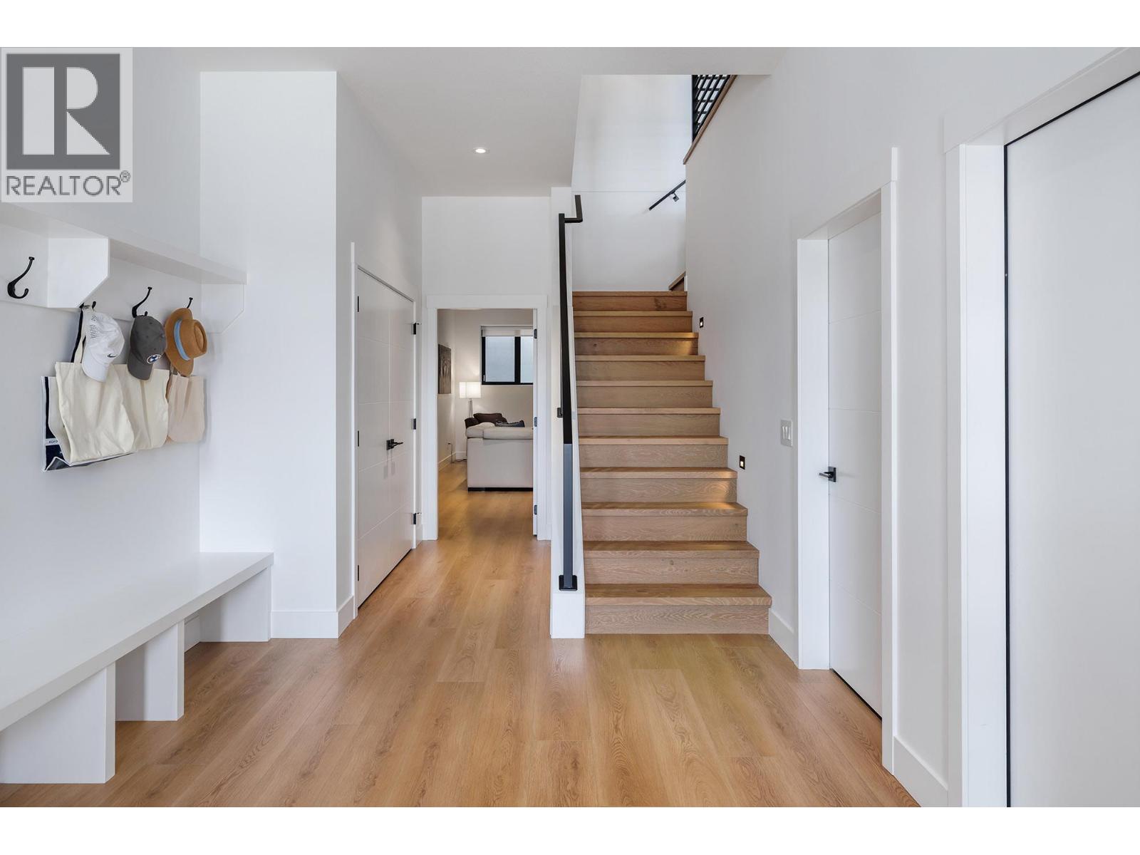 22 9201 Okanagan Centre Road West, Lake Country