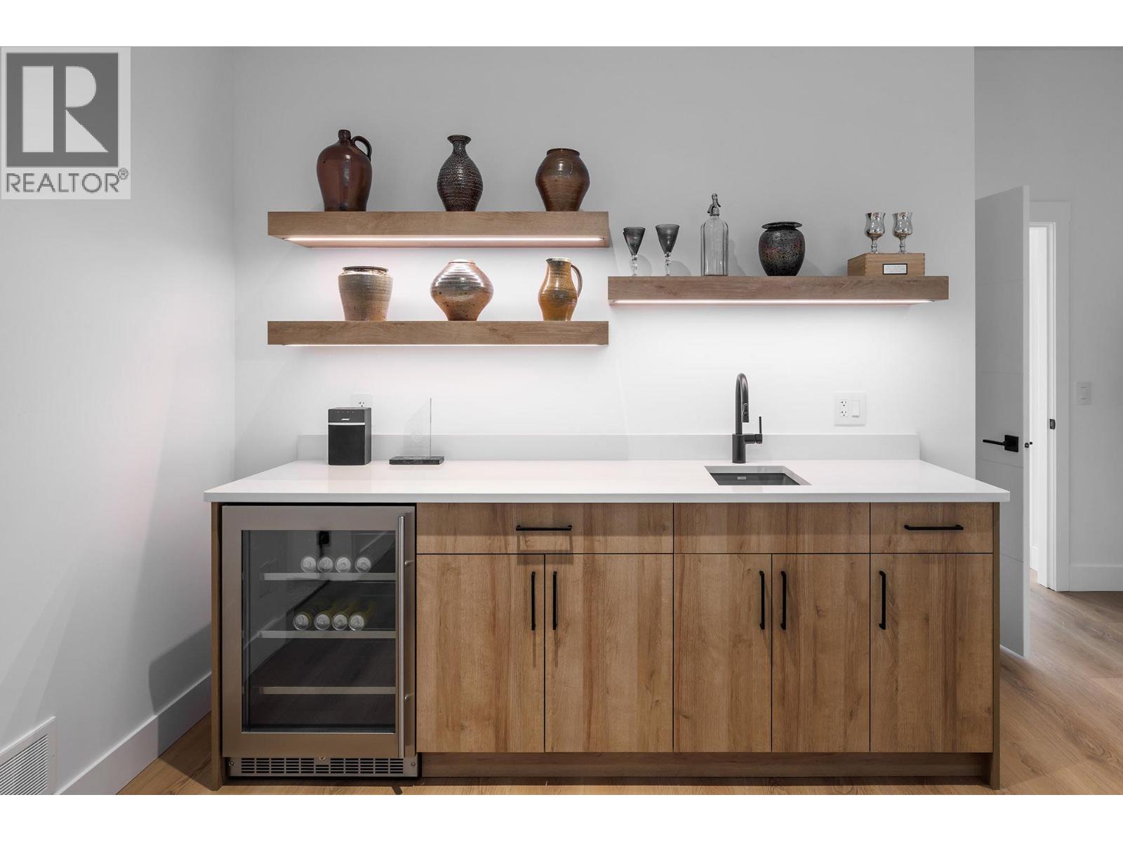 22 9201 Okanagan Centre Road West, Lake Country