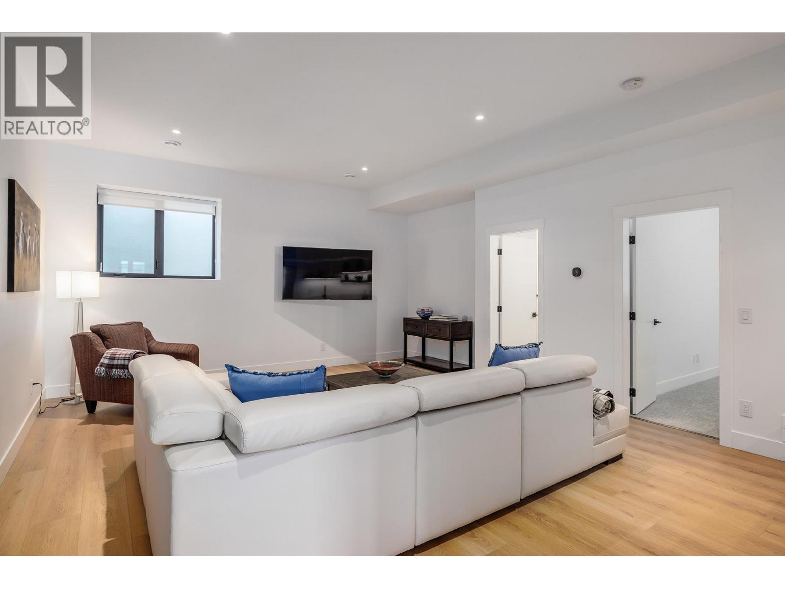 22 9201 Okanagan Centre Road West, Lake Country