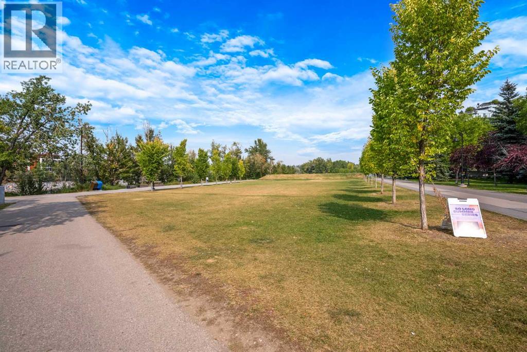 Single Family House for Sale in    Avenue SW Eau Claire Calgary 