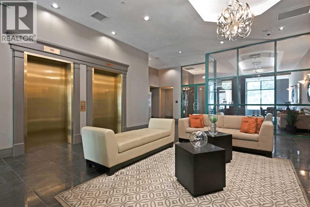 Single Family House for Sale in    Avenue SW Eau Claire Calgary 