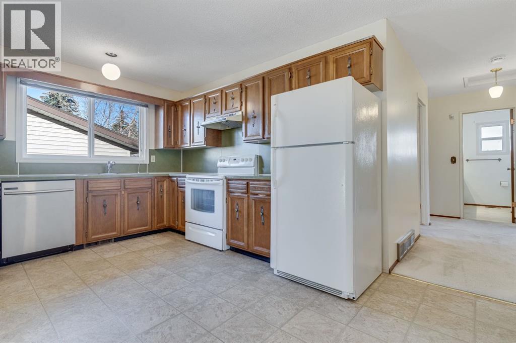 Single Family House Bungalow for Sale in   Avenue NE Rundle Calgary 