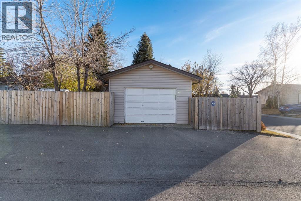 Single Family House Bungalow for Sale in   Avenue NE Rundle Calgary 