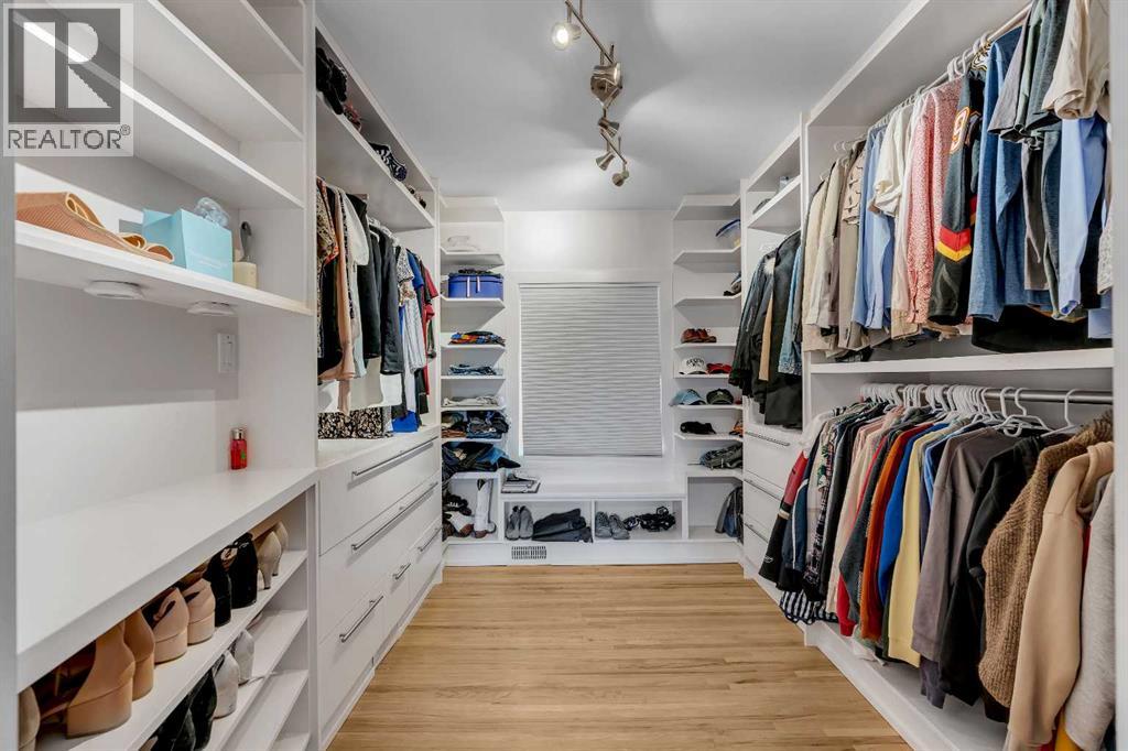 Single Family House Bungalow for Sale in  Child Avenue NE Renfrew Calgary 